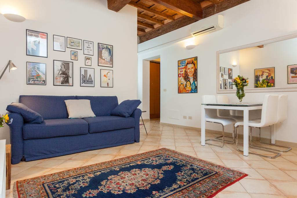 Maisonette Farnese Rome Room photo