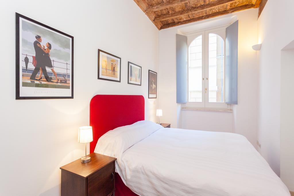 Maisonette Farnese Rome Room photo